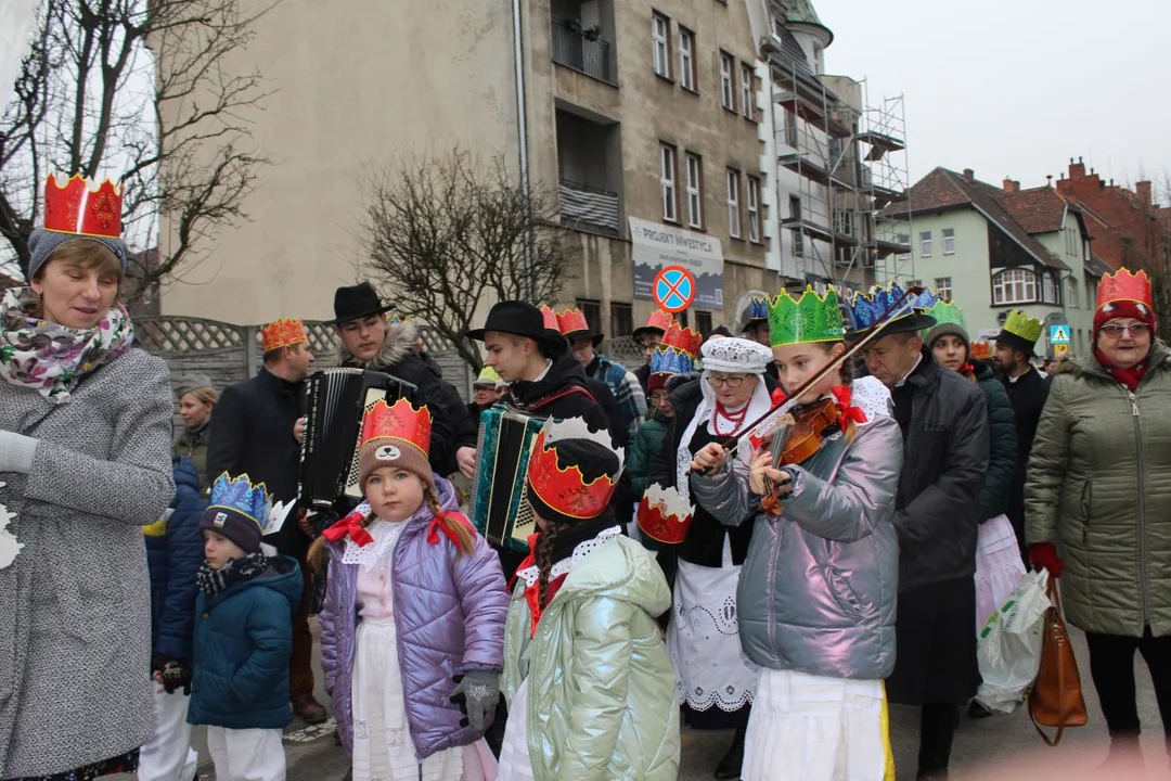 Orszak Trzech Króli i 12. Jarocinskie Kolędowanie w Jarocinie