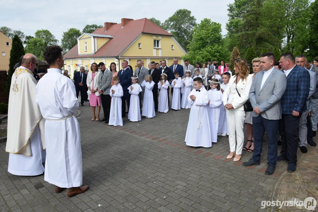 Pierwsza Komunia Św. w parafii św. Jadwigi w Pępowie