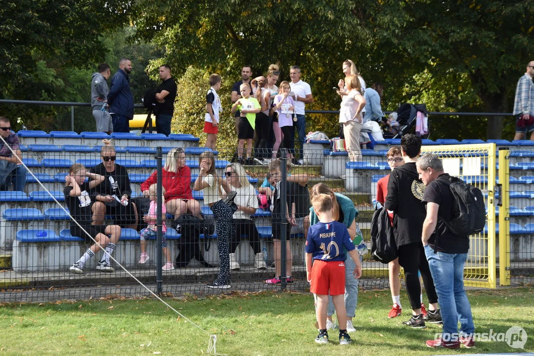 II Rodzinny Festiwal Biegowy w Gostyniu. Bieżnię opanowały dzieci