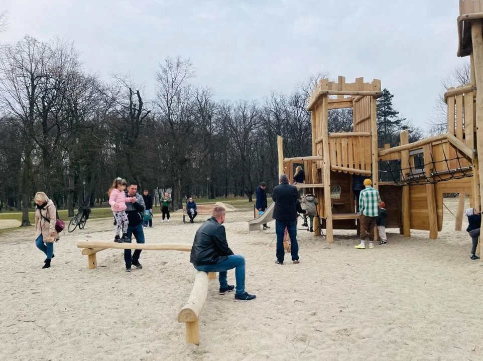 Tłumy w Parku Radlińskich w Jarocinie