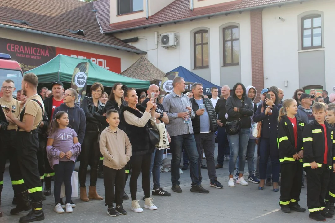 Festyn mundurowy dla Macieja Kaliszaka, prezesa OSP w Jarocinie