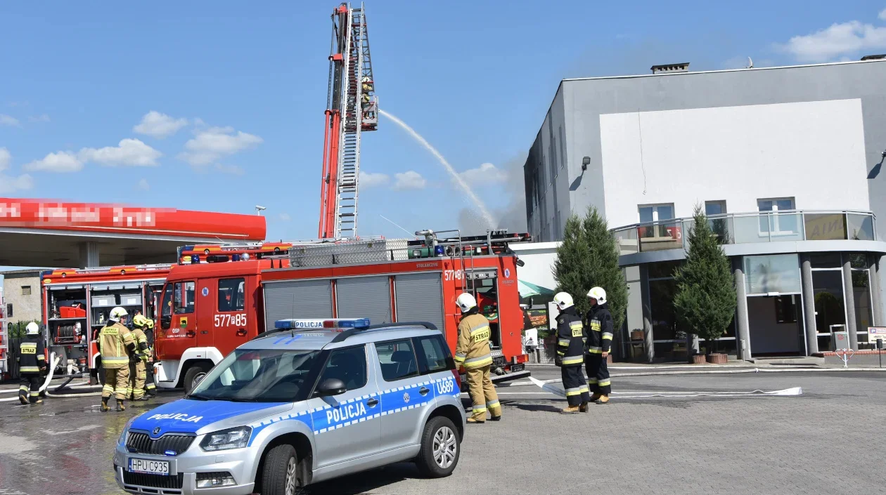 Pożar przy stacji paliw w Rawiczu