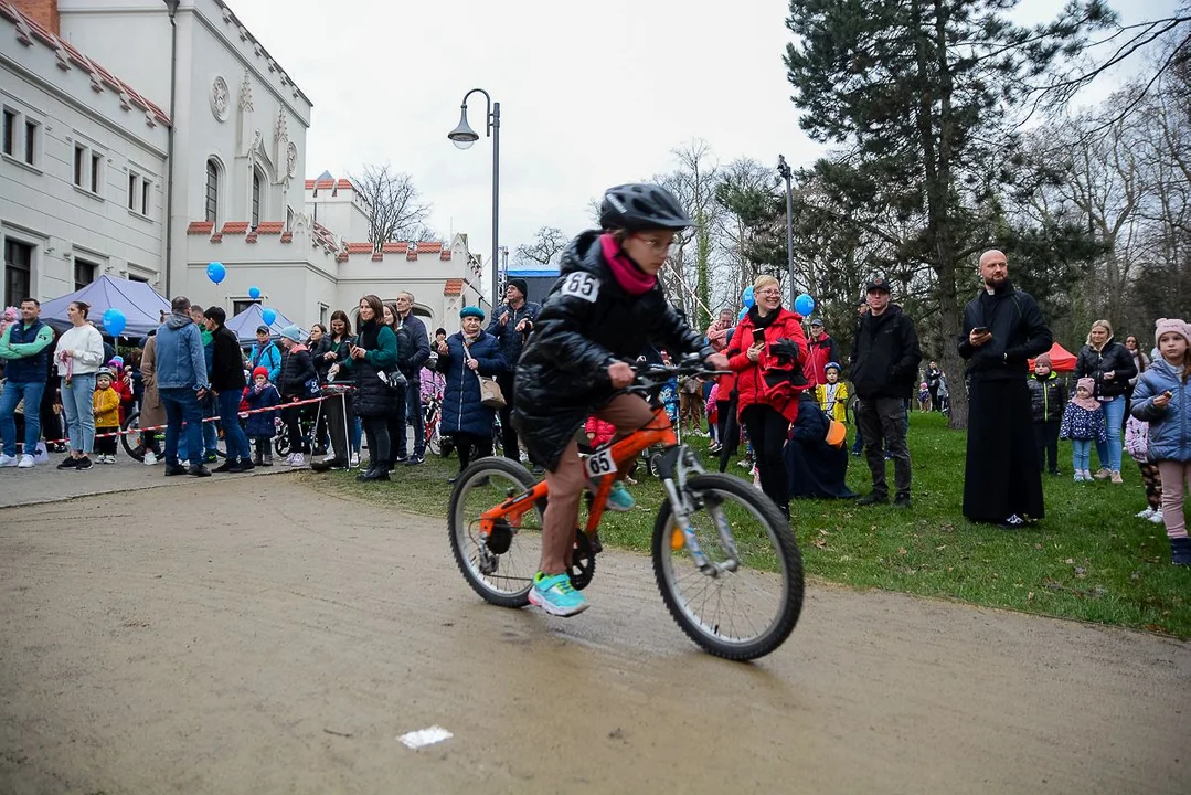 W Jarocinie trwająTargi Wiosenne i "WIelkanoc w parku Radolińskich"