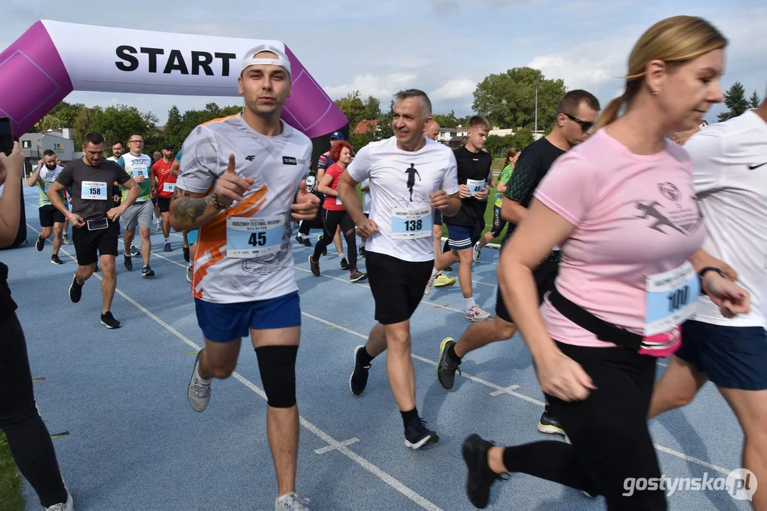 Ponad 100 zawodników na starcie. II Rodzinny Festiwal Biegowy w Gostyniu