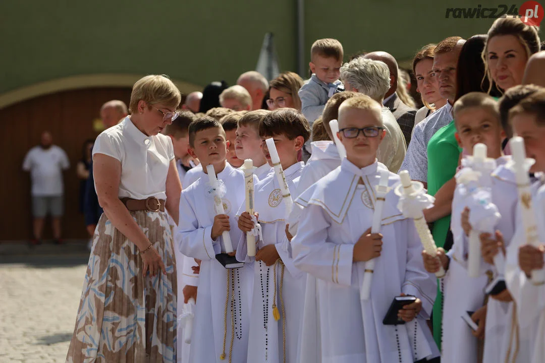 Pierwsza Komunia Święta w "białym" kościele