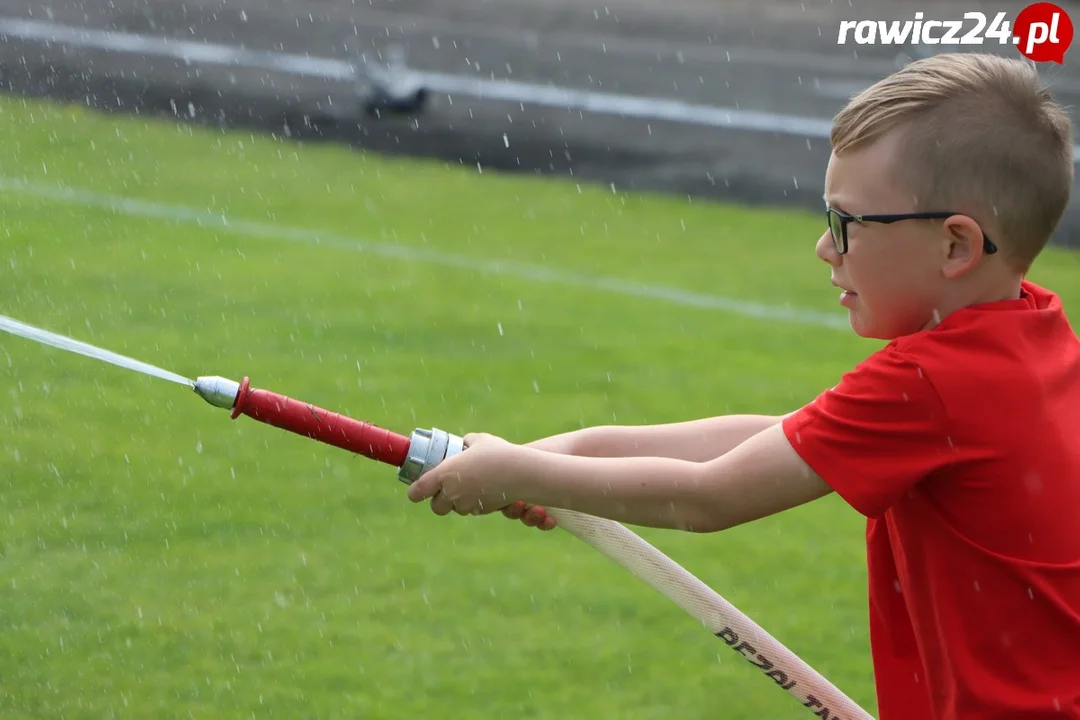 Dziecięce Drużyny Pożarnicze na zawodach w Miejskiej GórceDziecięce Drużyny Pożarnicze na zawodach w Miejskiej Górce