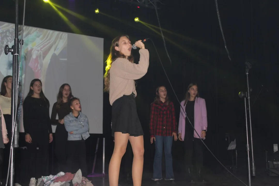 Koncert charytatywny dla Kariny Antczak z kiermaszem ciast