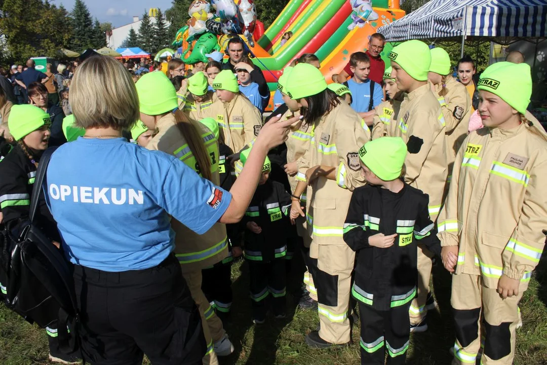 Festyn mundurowy dla Macieja Kaliszaka, prezesa OSP w Jarocinie