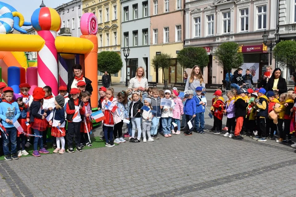 Krotoszyn. Miasteczko europejskie i pochód przedszkolaków