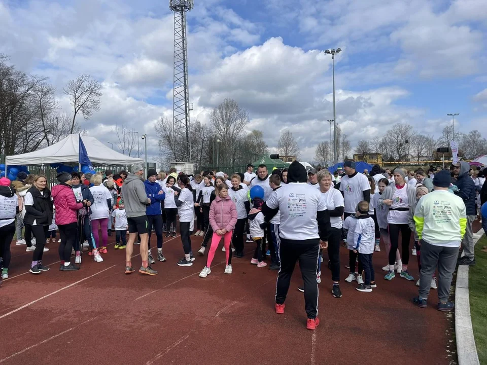 Bieg Kolorowej Skarpetki w Jarocinie. Z akcją dla Fundacji Ogród Marzeń