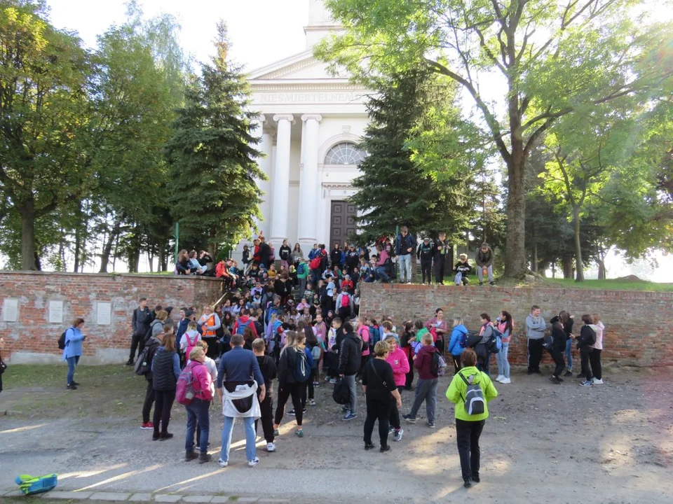 60. Ogólnopolski Rajd Mickiewiczowski do Śmiełowa. PTTK Jarocin