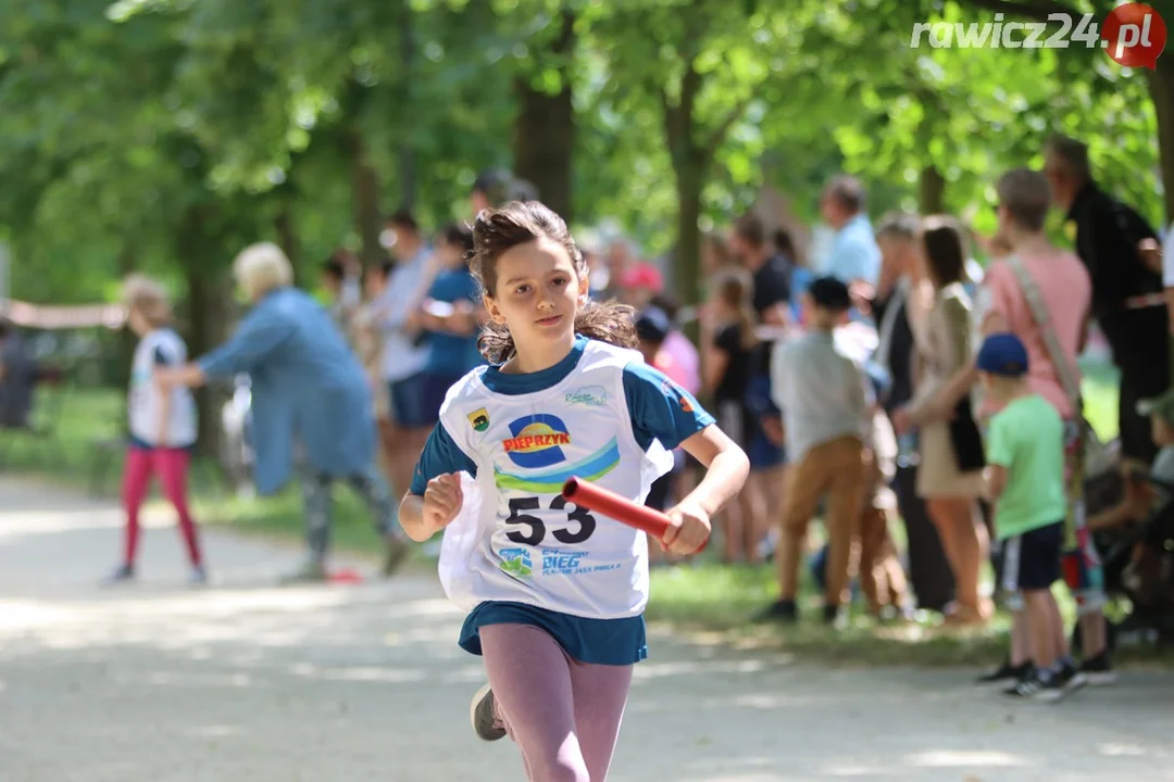 Sztafety szkolne w ramach 24h Rawickiego Festiwalu Sportu