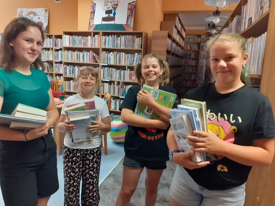 Biblioteka z Pakosławia ma swoich pomocników - Zdjęcie główne