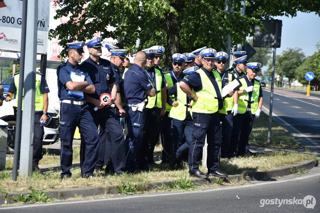 34. Konkurs "Policjant ruchu drogowego 2024” w Gostyniu. Dzień drugi - ręczna regulacja ruchem