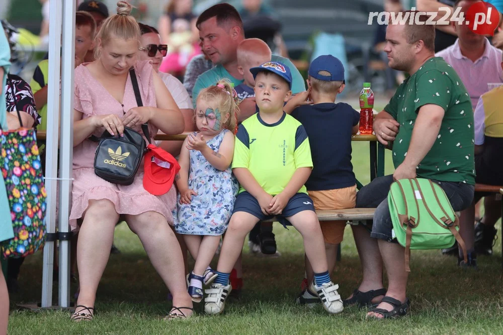 Charytatywny piknik sportowy w Szkaradowie