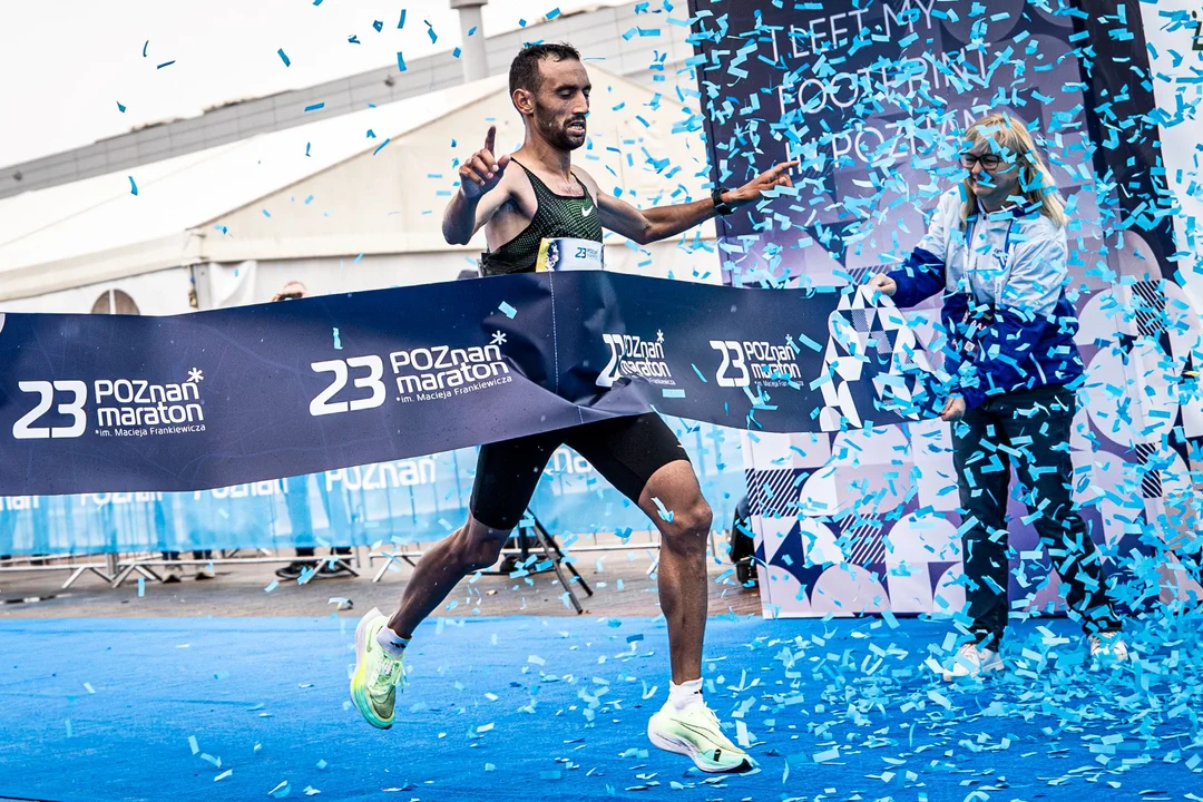 Mohamed Chaaboud, zwycięzca 23. Poznań Maratonu w kategorii mężczyzn