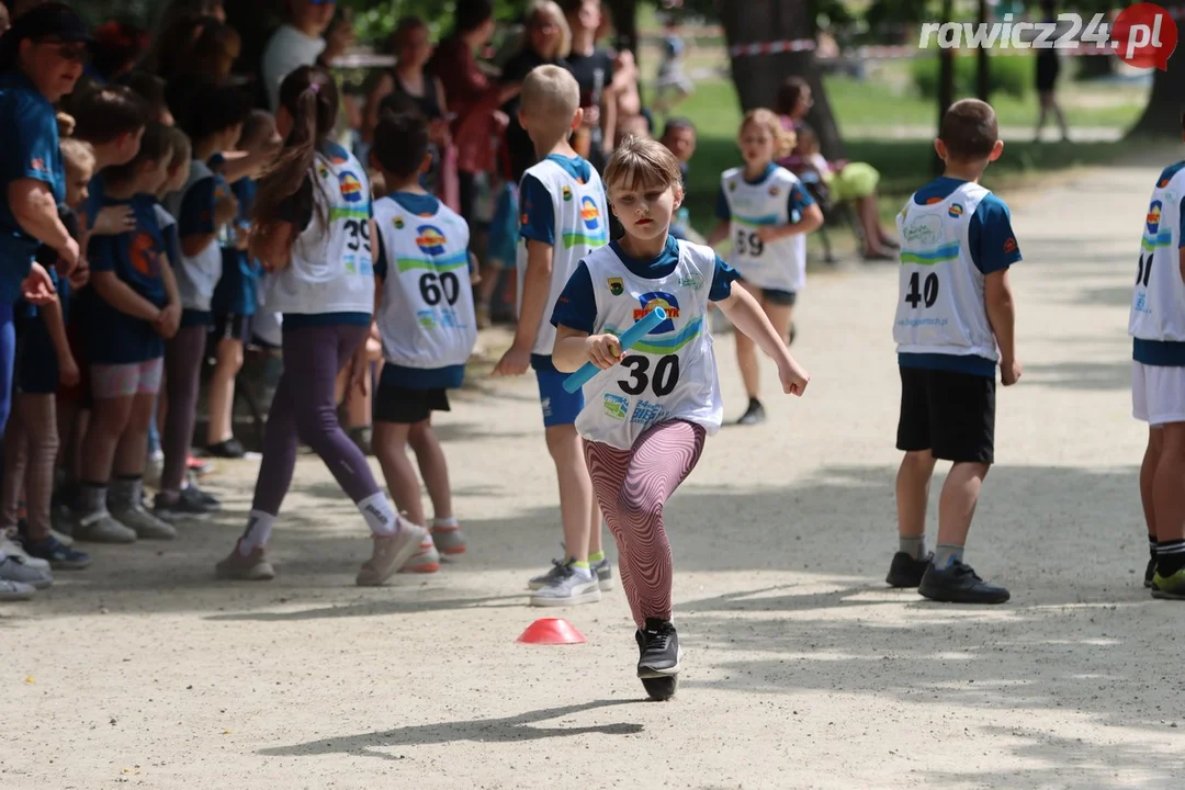 Sztafety szkolne w ramach 24h Rawickiego Festiwalu Sportu