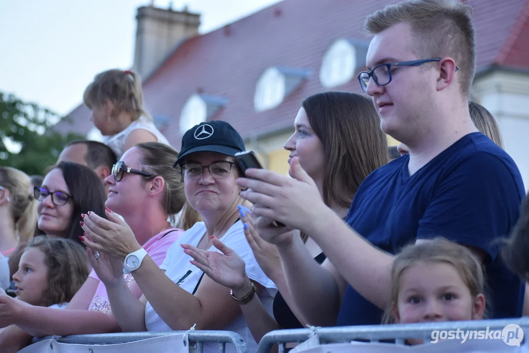 Dożynki powiatowej na Świętej Górze 2023. Piana party, koncerty Ex-Manaam i Urszuli