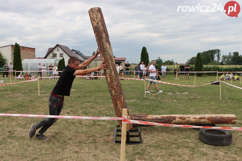 Charytatywny piknik sportowy w Szkaradowie