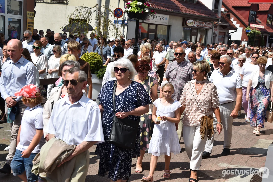 Gostyń - Boże Ciało 2023 - procesja ulicami miasta