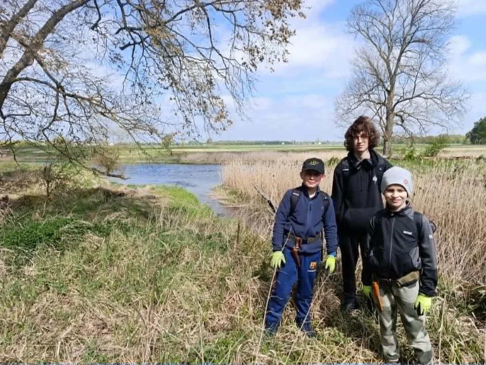 Akcja jarocińskich harcerzy. Sprzątali brzegi rzek