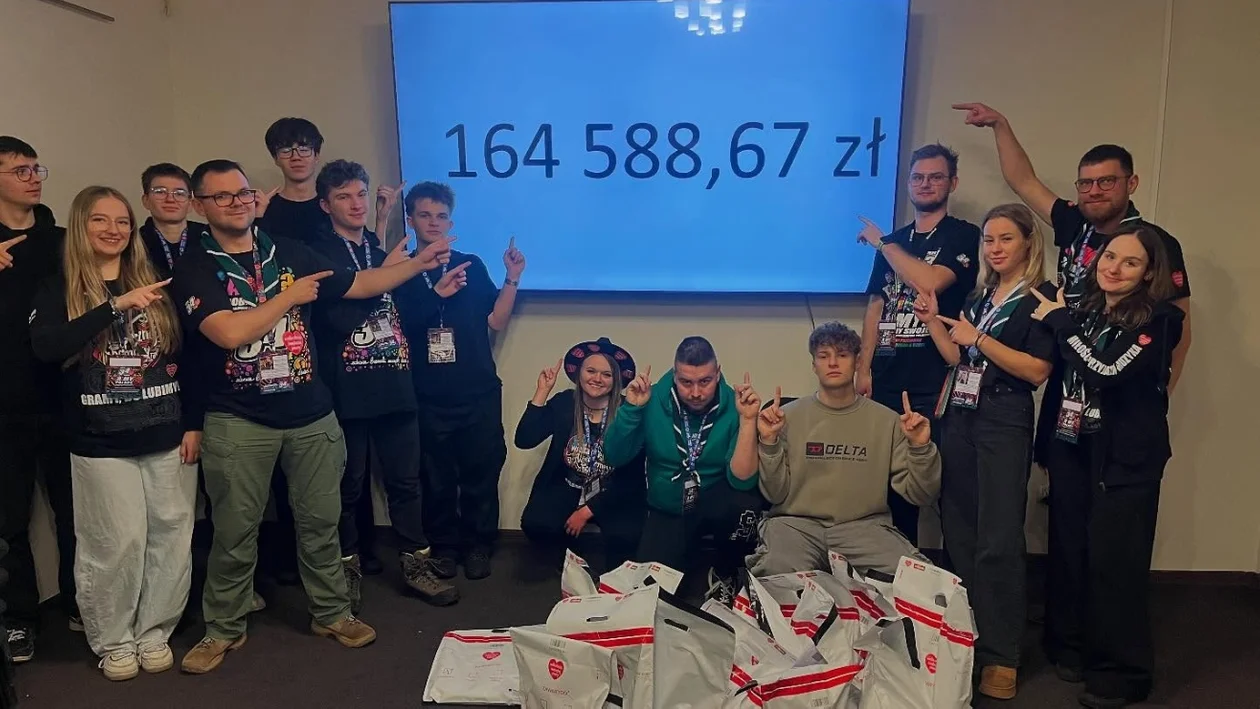 Koźmin Wielkopolski zagrał z WOŚP. Ponad 164 tys. zł zebrane podczas finału [ZDJĘCIA] - Zdjęcie główne