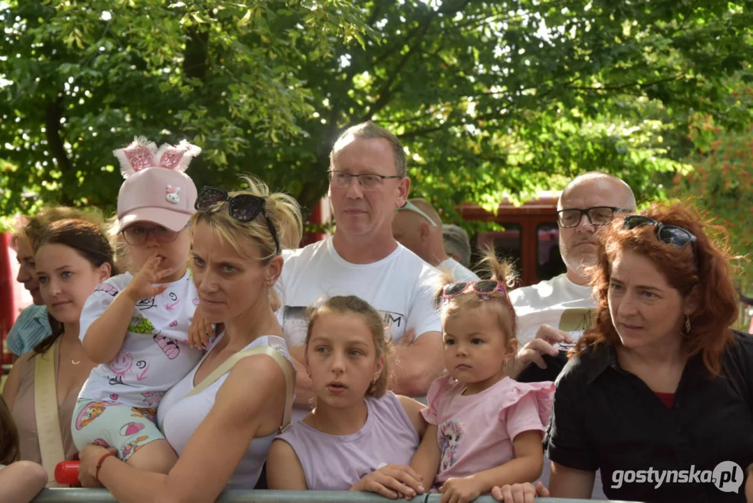Fontanna pełna radości czyli rodzinny festyn w boreckim parku z okazji obchodów Dni Borku Wlkp.
