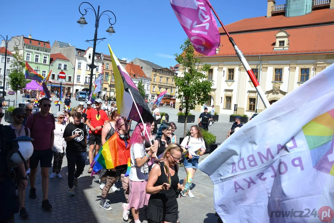 Marsz Równości i kontrmanifestacje w Rawiczu