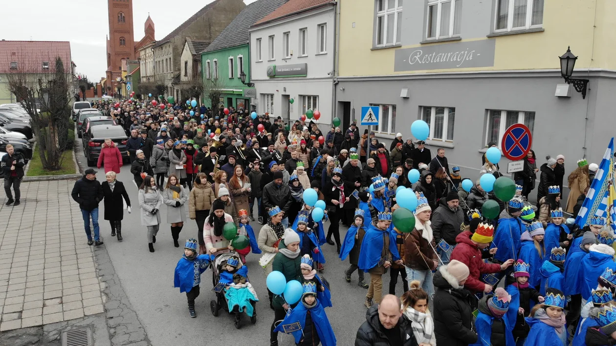 Orszak Trzech Króli w Jutrosinie [FOTO, FILM] - Zdjęcie główne