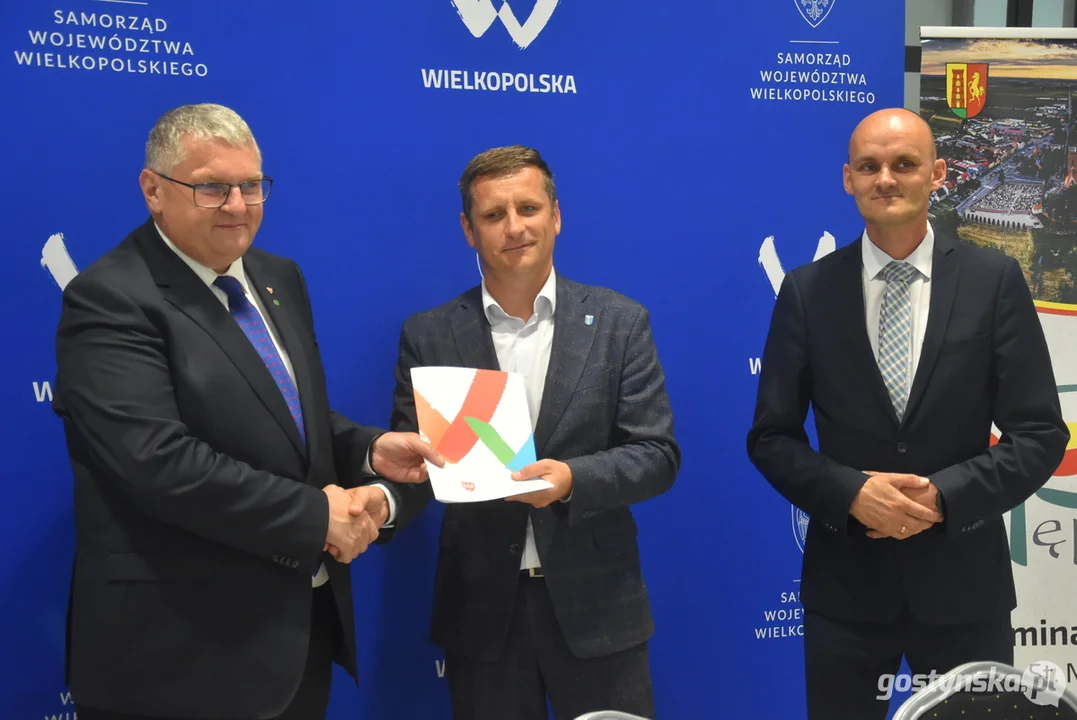 Wręczenie dofinansowań w ramach XV edycji konkursu "Pięknieje wielkopolska wieś" w Pępowie