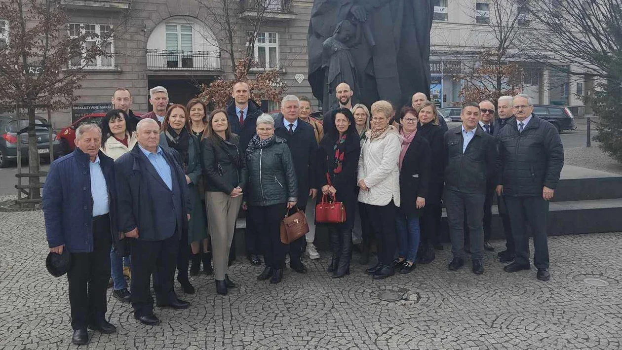 Sołtysi z powiatu rawickiego w Kaliszu. Wzięli udział w dorocznej pielgrzymce - Zdjęcie główne