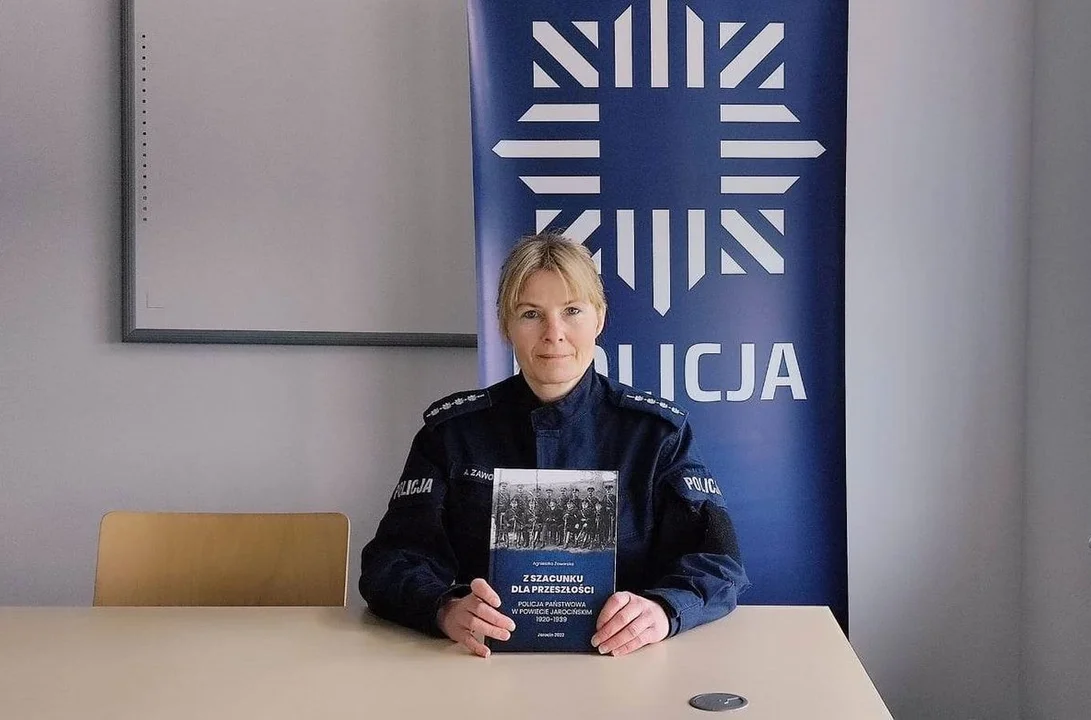 Książka o jarocińskiej policji w okresie międzywojennym. Napisała ją asp. sztab. Agnieszka Zaworska - Zdjęcie główne
