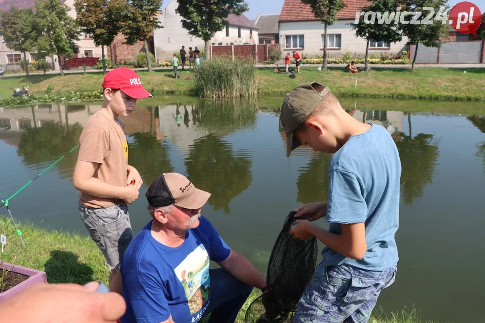 Zawody wędkarskie w Łaszczynie