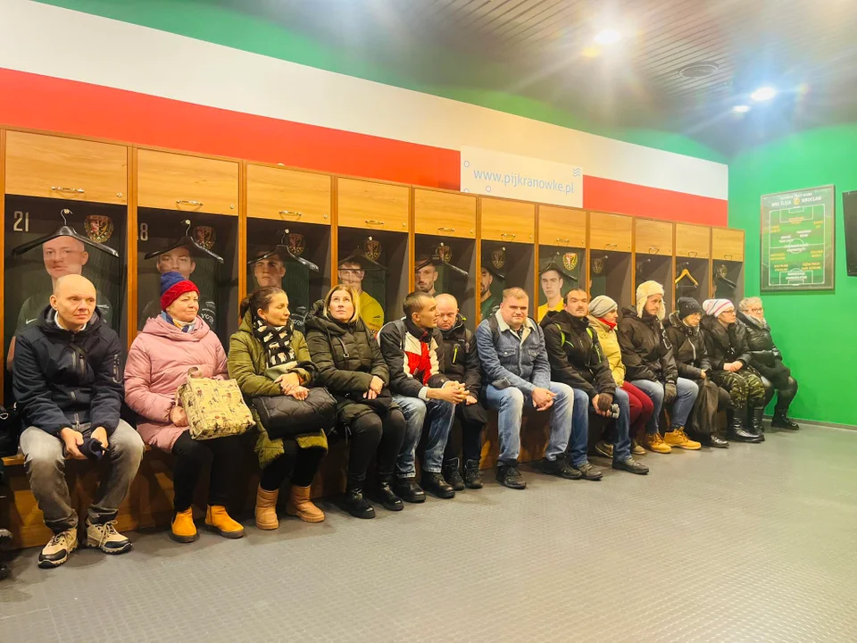 Dekorowali bombki, zwiedzili stadion i jarmark bożonarodzeniowy