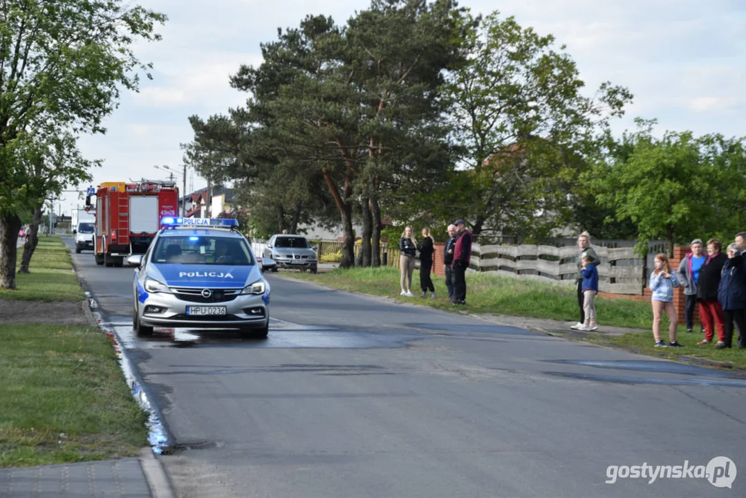 Groźny pożar w Łęce Wielkiej. Mieszkanie spłonęło doszczętnie