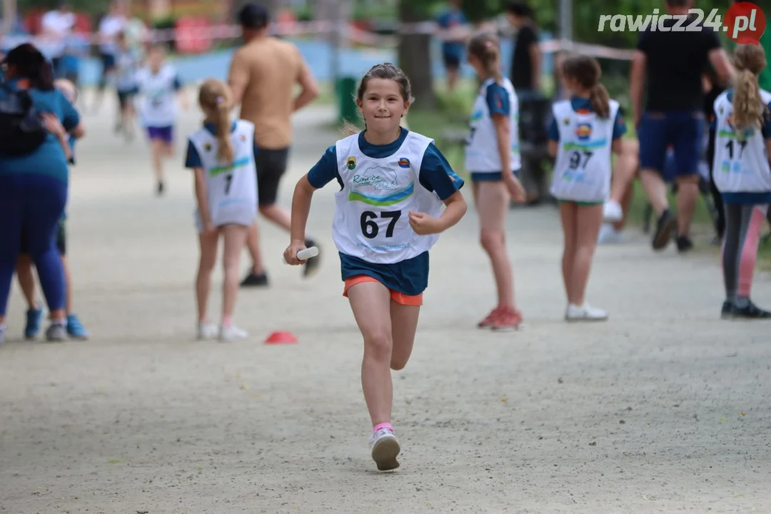 Sztafety szkolne w ramach 24h Rawickiego Festiwalu Sportu