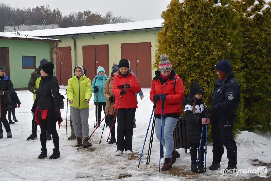 Mikołajkowy Charytatywny Marsz Nordic Walking „Idziemy dla Julki”