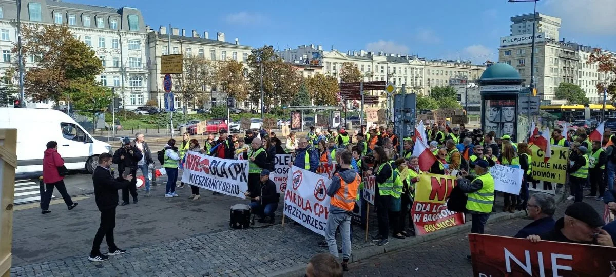 Mieszkańcy Ziemi Jarocińskiej protestują przeciwko CPK w Warszawie
