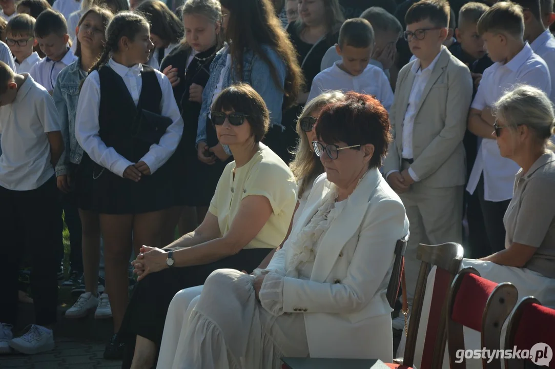 Rozpoczęcie roku szkolnego 2025/2026 w Szkole Podstawowej im. Ziemi Biskupiańskiej w Starej Krobi