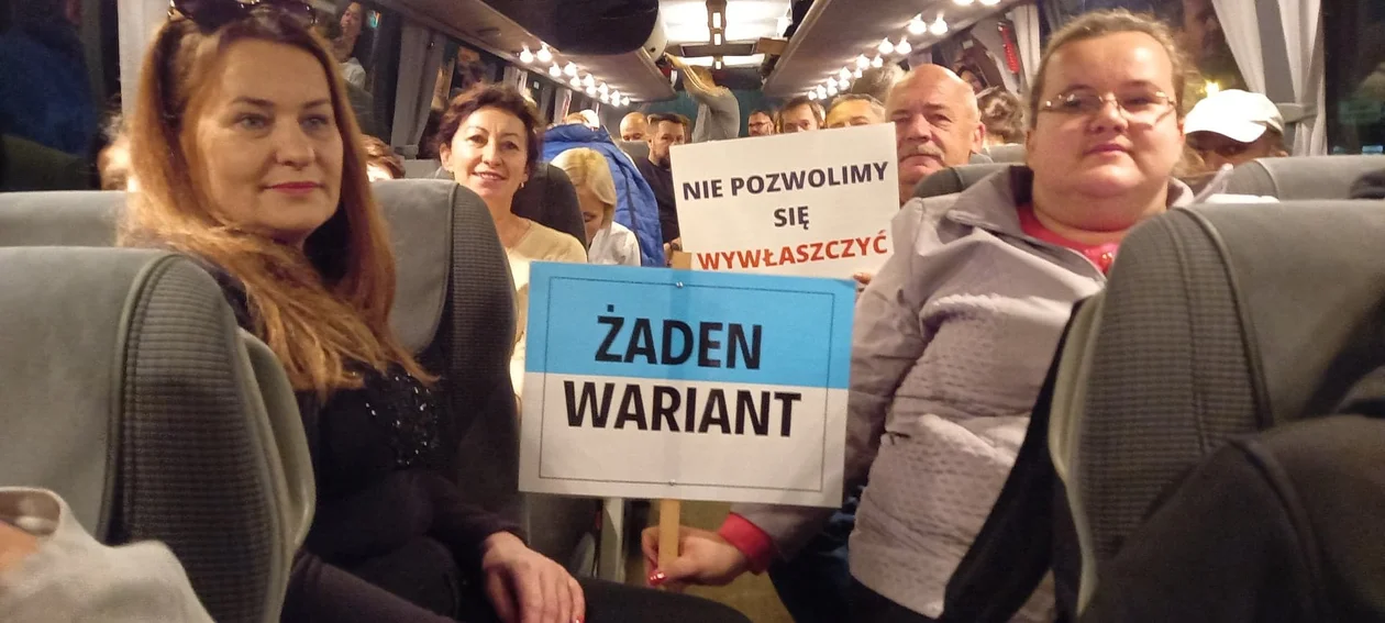 Mieszkańcy Ziemi Jarocińskiej protestują przeciwko CPK w Warszawie