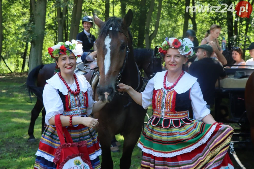 IV Rajd Konny Śladami Rodziny Czartoryskich - start w Starym Sielcu