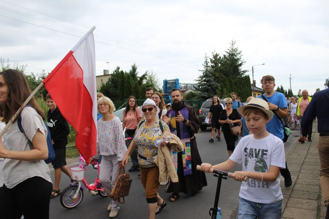 Odpust Matki Bożej Pocieszenia w Golinie z grupami pielgrzymów [2023]