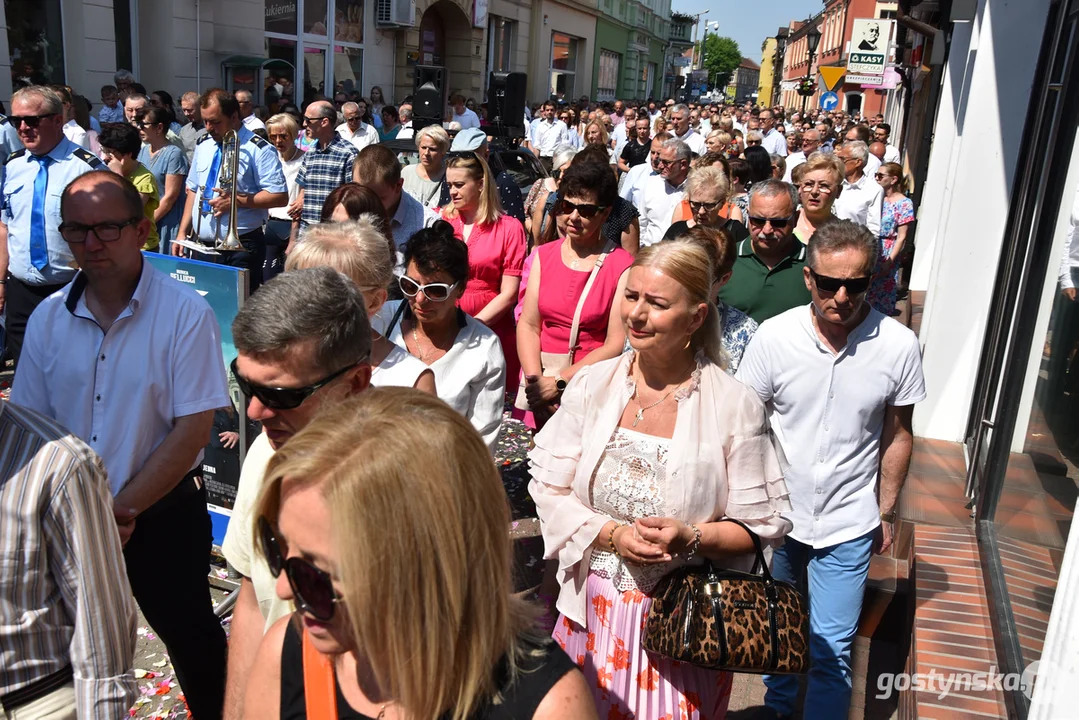 Gostyń - Boże Ciało 2023 - procesja ulicami miasta