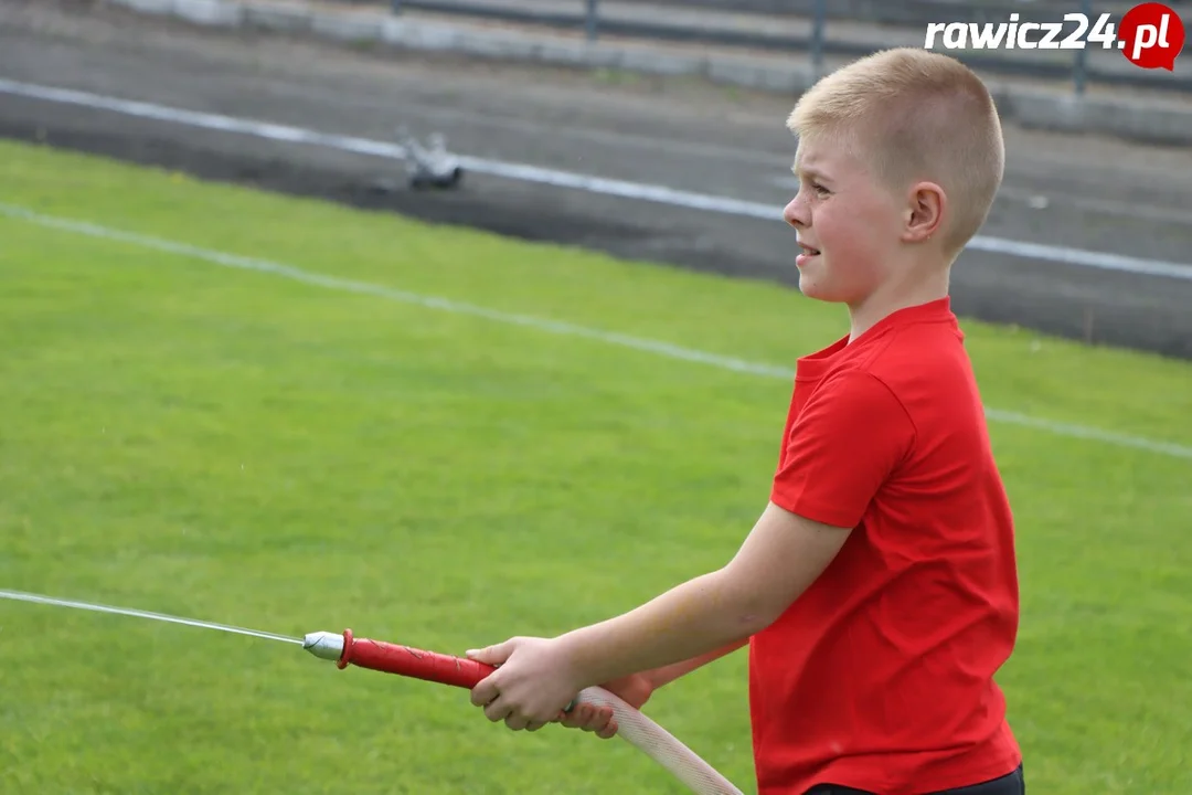 Dziecięce Drużyny Pożarnicze na zawodach w Miejskiej GórceDziecięce Drużyny Pożarnicze na zawodach w Miejskiej Górce