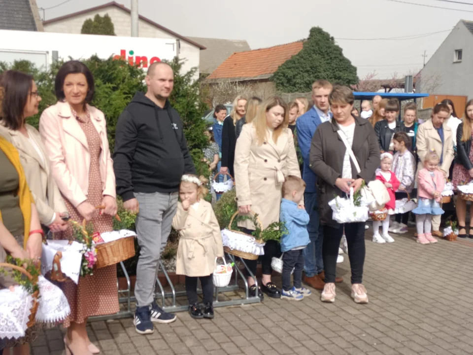 Święcenie potraw w Lutogniewie, Dzierżanowie, Bożacinie i Wróżewach [ZDJĘCIA]