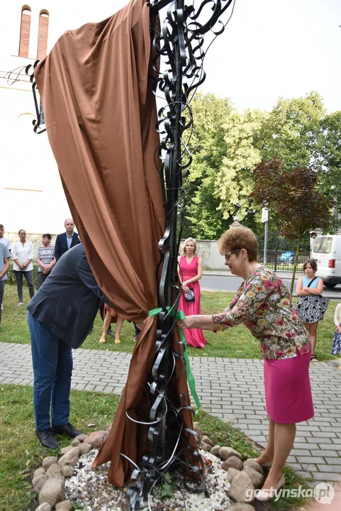 Odsłonięcie szyldu parku im. Adama Mickiewicza w Borku Wlkp.