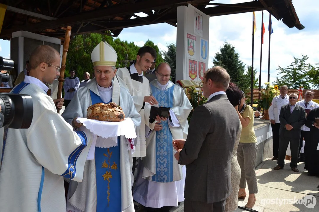 Dożynki powiatowe na Świętej Górze w 2013