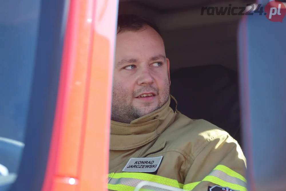 Pożar w lesie pomiędzy Zieloną Wsią a Dębnem Polskim