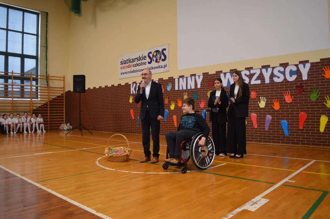 Krotoszyn. Międzynarodowy Dzień Osób Niepełnosprawnych w SP nr 7