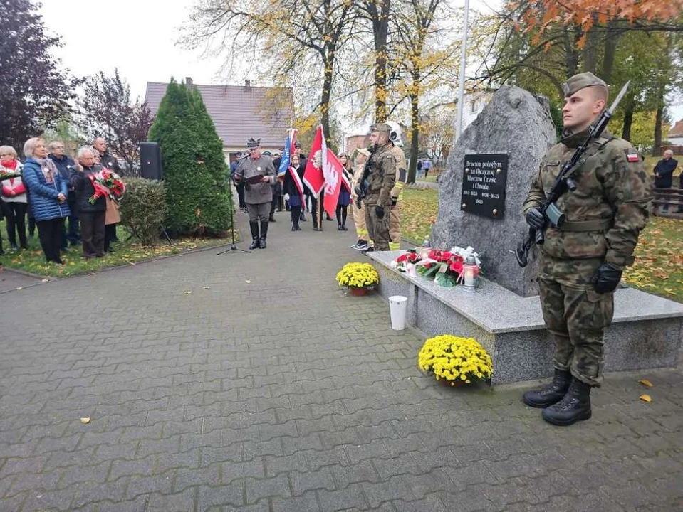 Odsłonięcie pamiątkowych tablic w Witaszycach